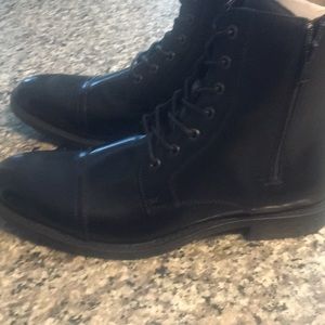 Men’s black boots (brand new)
